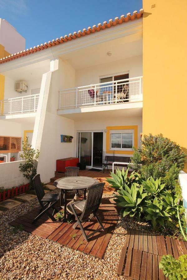 Bed and Breakfast Surf House Балеал Экстерьер фото